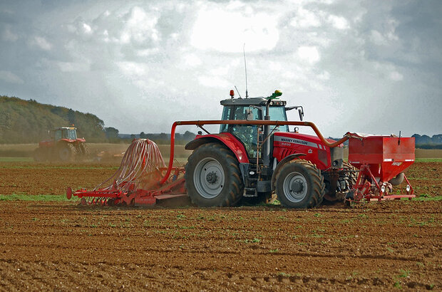 Seed drilling in Horkstow